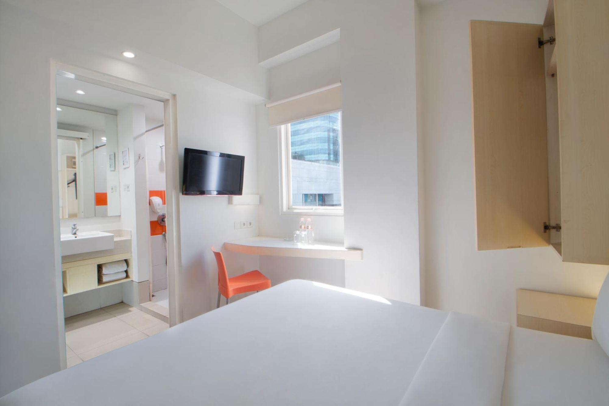Cleo Hotel Tunjungan Surabaja Zewnętrze zdjęcie