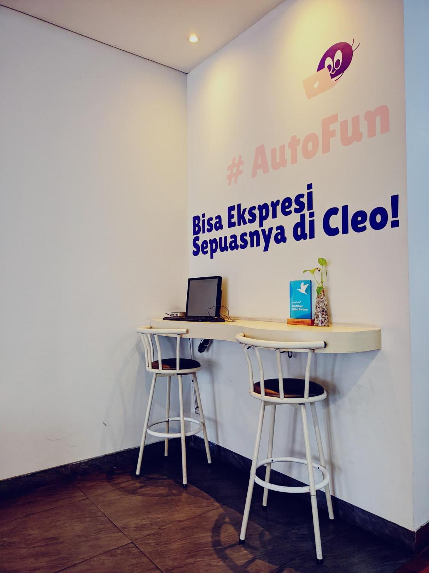 Cleo Hotel Tunjungan Surabaja Zewnętrze zdjęcie