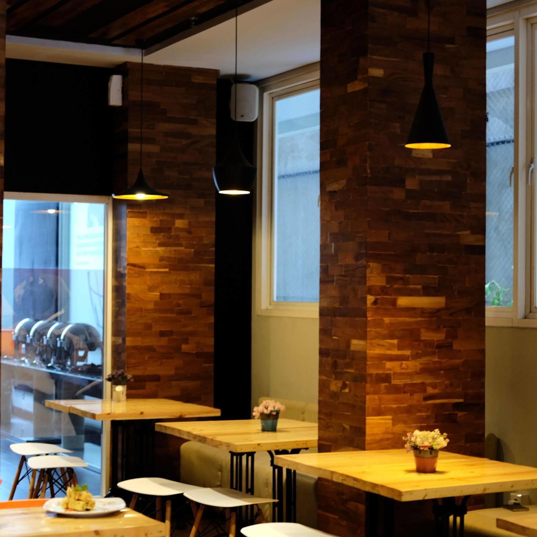 Cleo Hotel Tunjungan Surabaja Zewnętrze zdjęcie