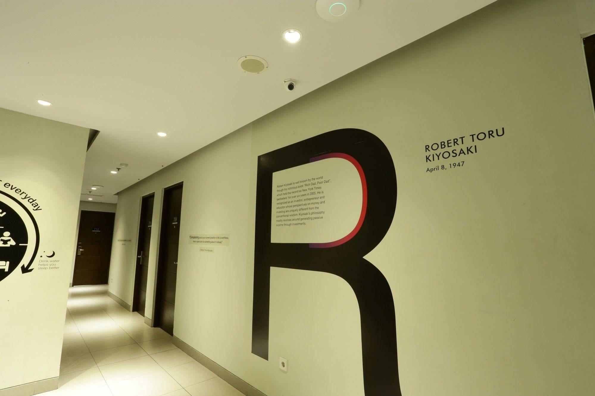 Cleo Hotel Tunjungan Surabaja Zewnętrze zdjęcie